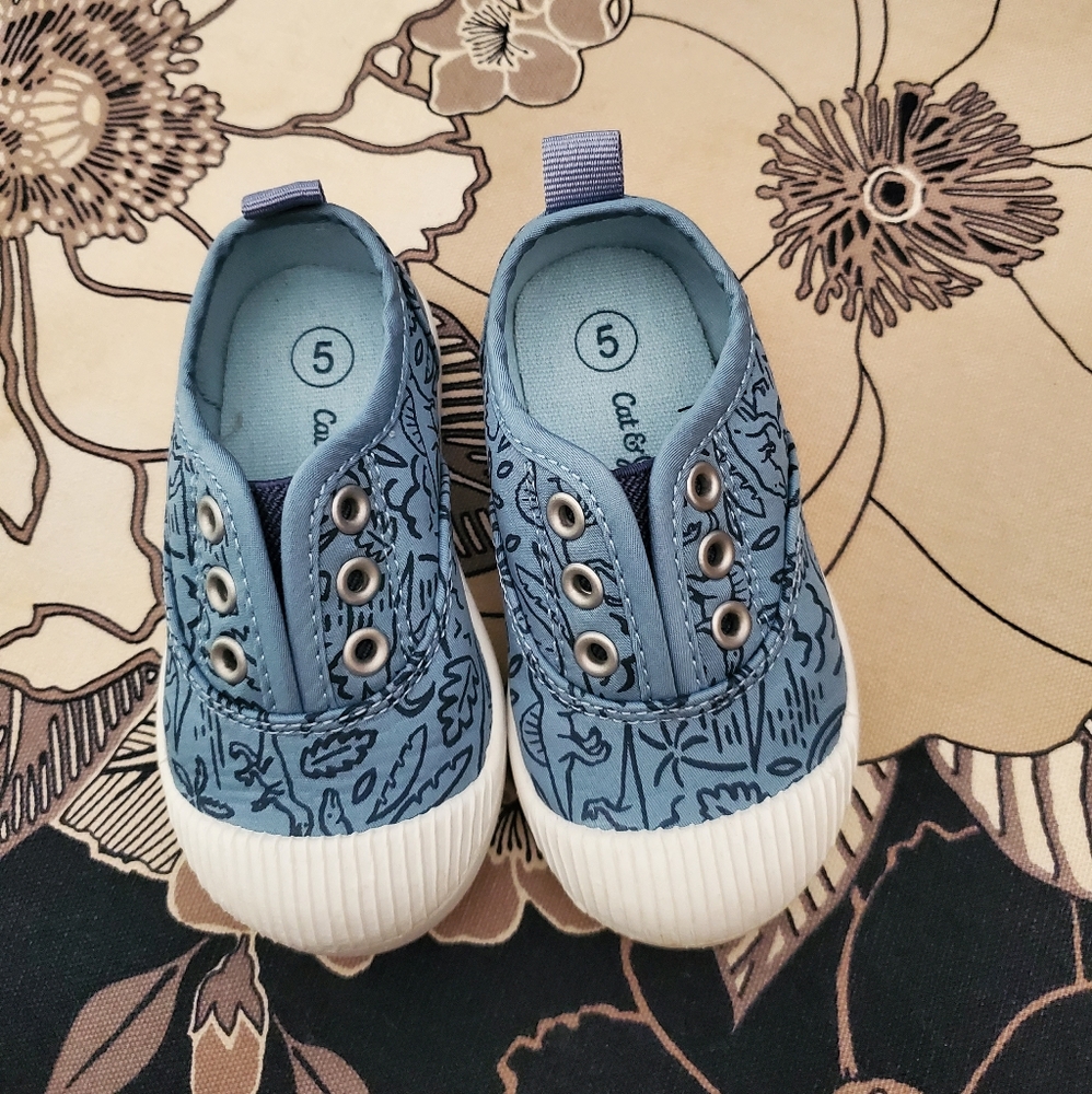 **SOLD**Dinosaur shoes